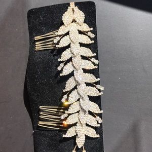 Hair appliqué comb